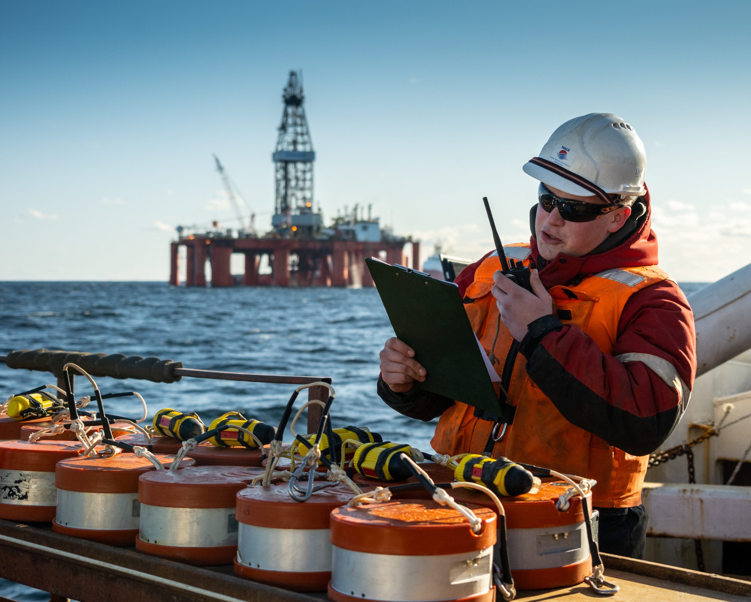 Сейсморазведка 3D/4C с донными станциями